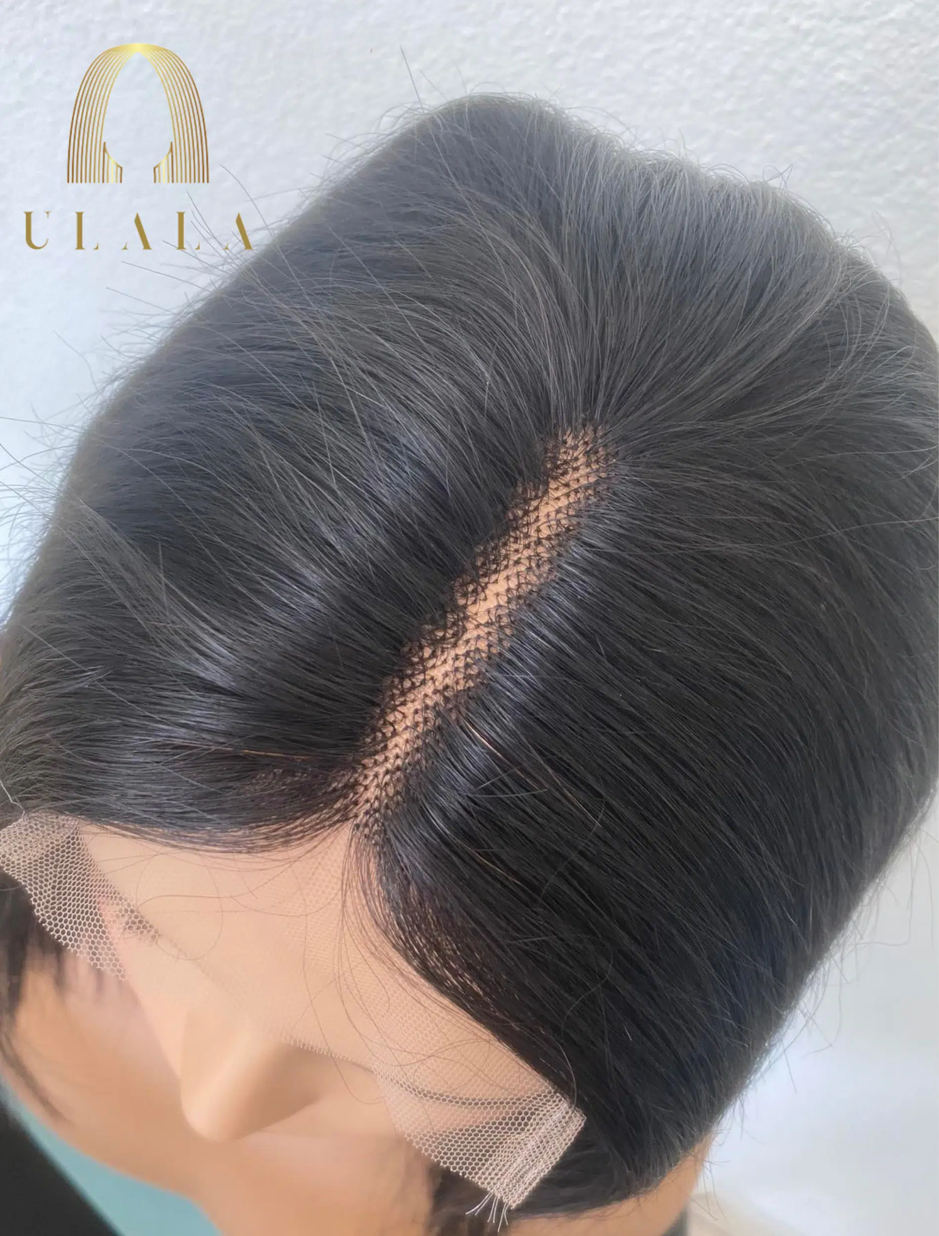 Fekete vállig érő paróka - lace front